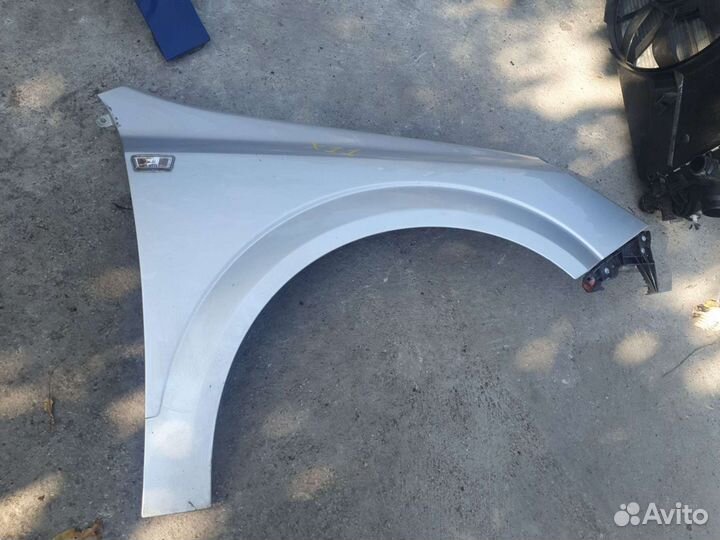 Крыло правое Опель Астра Н
