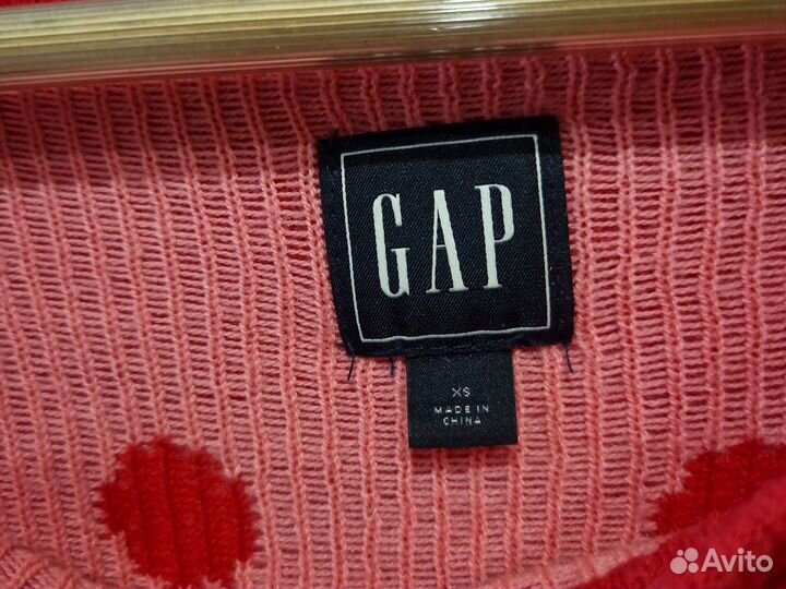 42 Свитер женский GAP