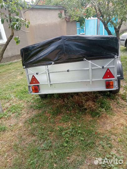 Прицеп на легковой автомобиль