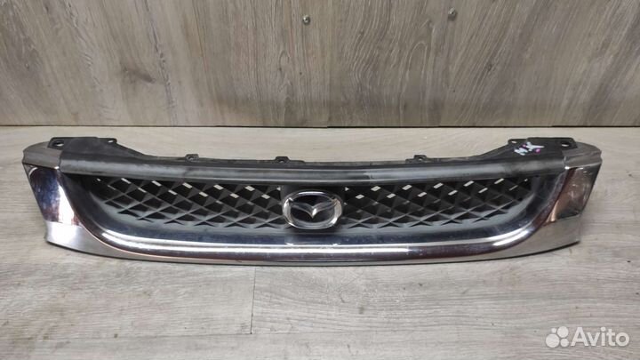Решетка радиатора мазда 626