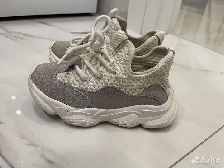 Кроссовки детские 27