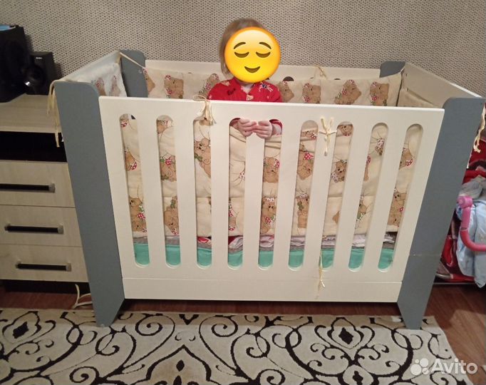 Детская кроватка