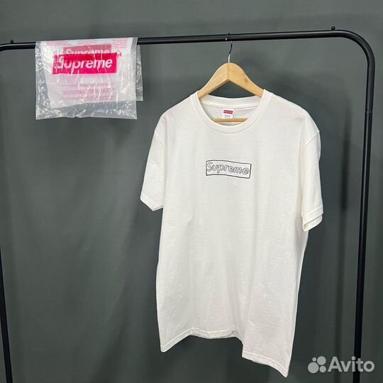 Футболка Supreme Kaws Box Logo Tee