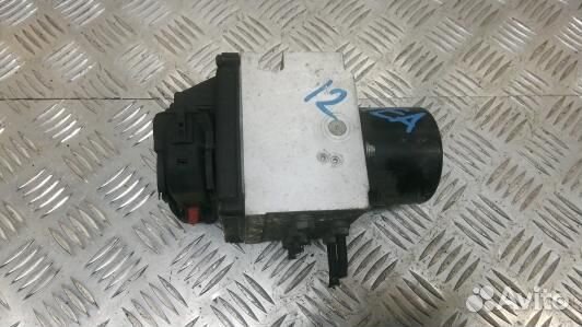 Блок ABS volkswagen passat B6 (YEA12KW01)