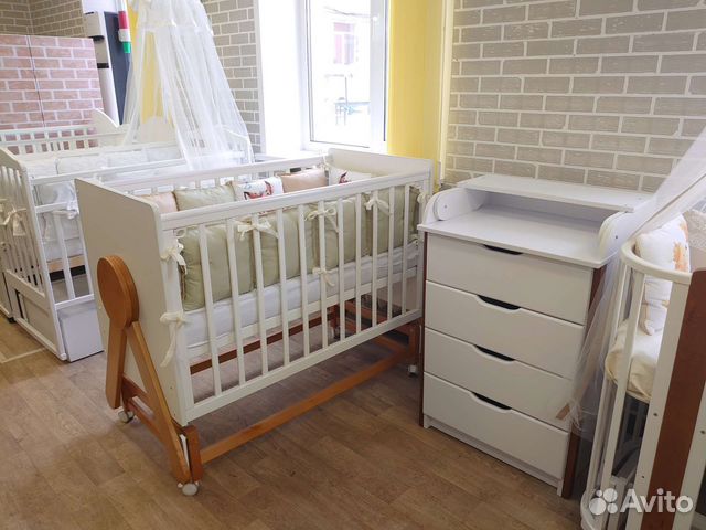 Детская кроватка с Маятником и автостенкой