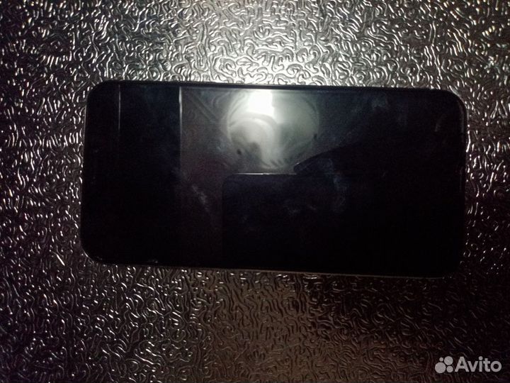 Телефон iPhone 10