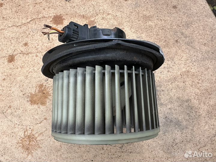 Мотор печки mazda tribute