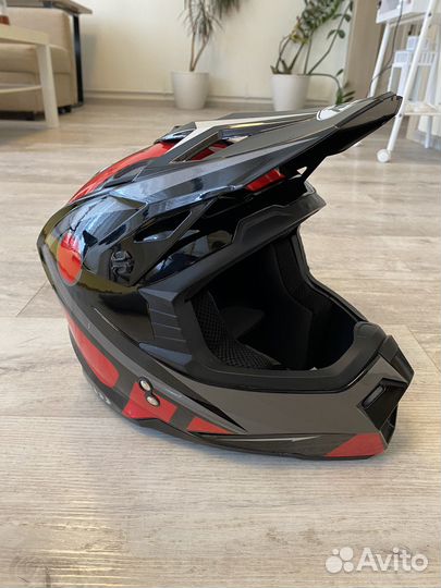 Мотоциклетный шлем Ataki