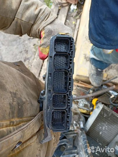 Эбу Colt, 4G19 MN132902