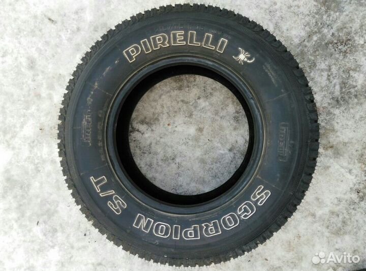 Pirelli Scorpion S/T 215/75 R15 100S