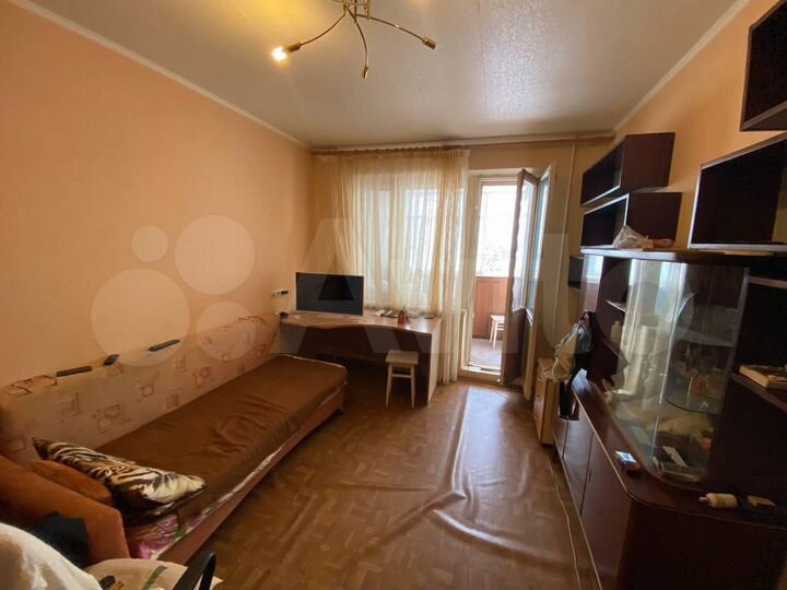 Комната 12 м² в 3-к., 2/6 эт.