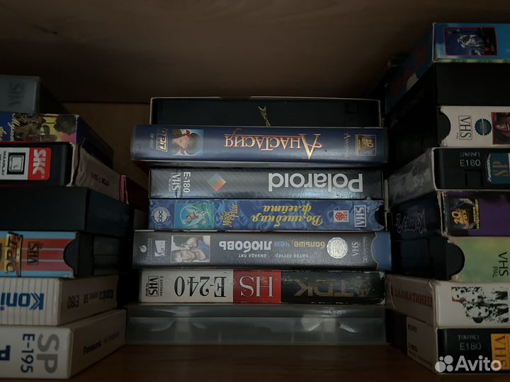 Видеокассеты