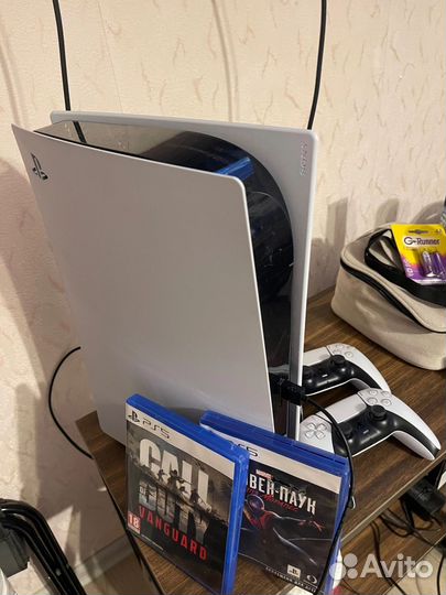 Sony playstation 5 ps5 с дисководом 2 джойстика