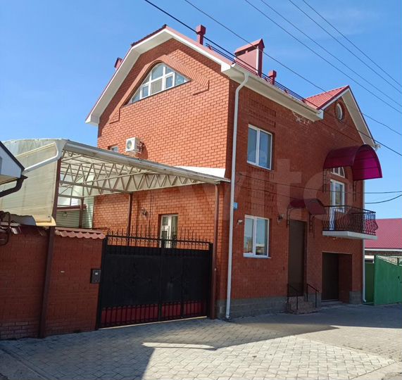 Дом 310 м² на участке 9 сот.