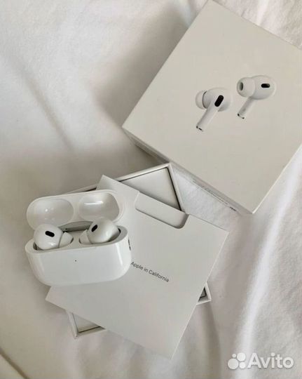 Беспроводные наушники apple airpods