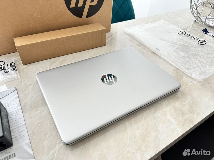 Новый ноутбук hp Ryzen 5300U 8Gb 256Gb Win 11