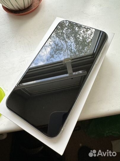iPhone XR 128 гб белый