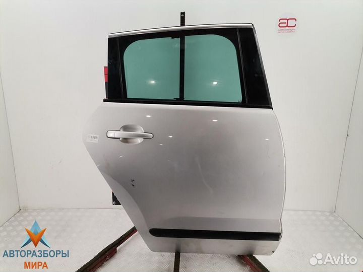 Обшивка двери задняя правая Peugeot 3008 2010