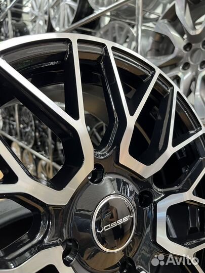 Диски литые R15 4*114.3 Vossen