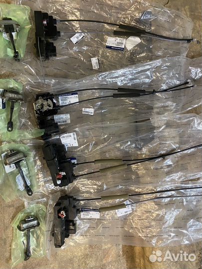 Замки дверей, ограничители SsangYong Actyon (2G)