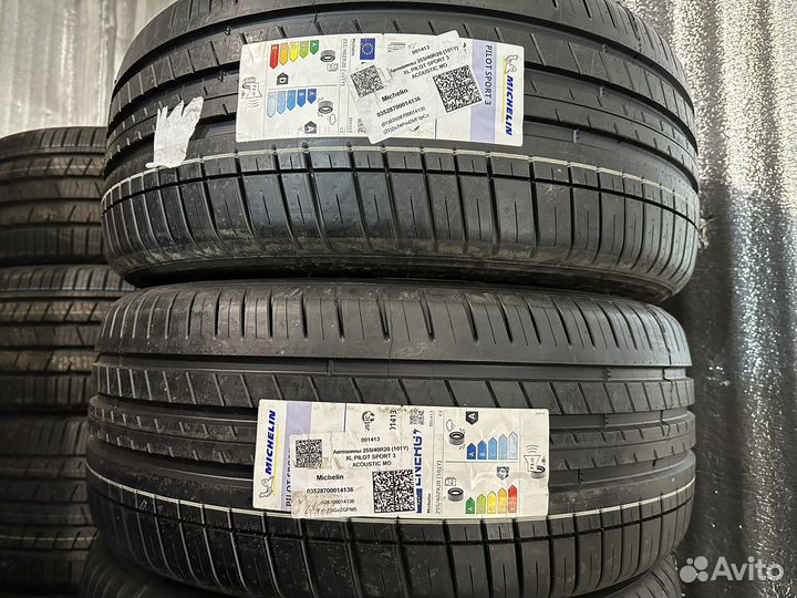 Michelin Pilot Sport 3 255/40 R20 и 285/35 R20 104Y