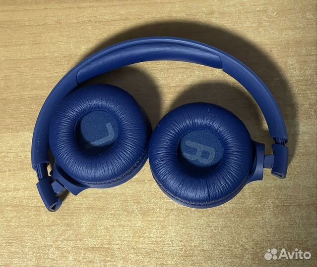 Беспроводные наушники jbl tune 560bt