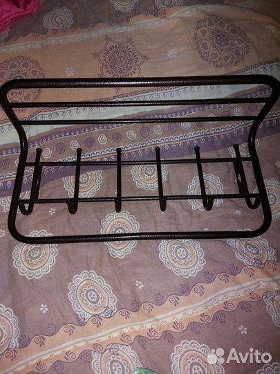 Вешалка настенная металлическая