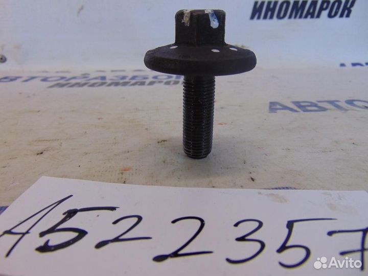 Болт маховика для Nissan Tiida 1 2004-2014г