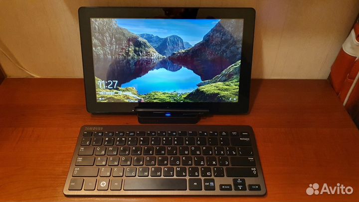 Планшет, ультрабук Samsung Smart PC Pro 700T