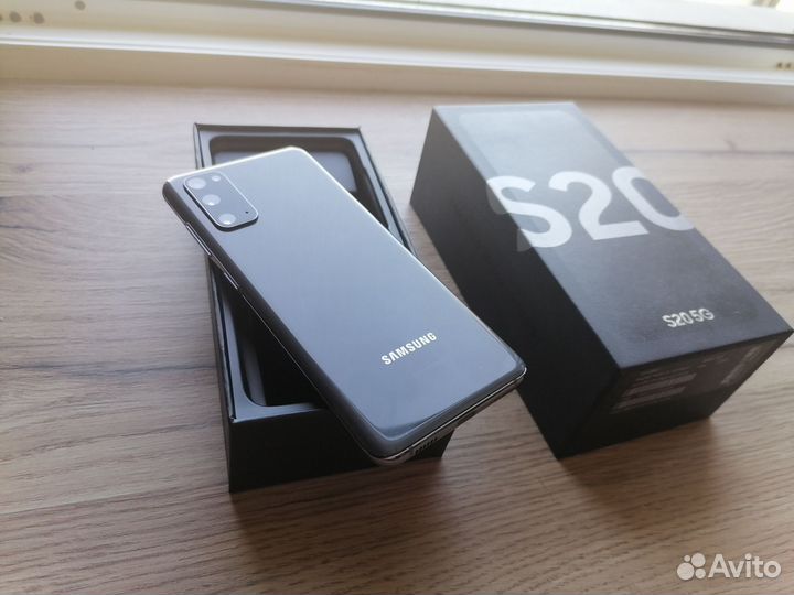 Samsung Galaxy S20, 8/128 ГБ