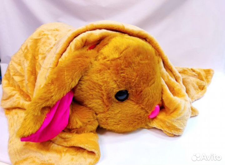 Игрушка Милый кролик с пледом