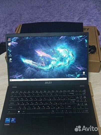 Ноутбук MSI Modern 15 B12HW-002XRU