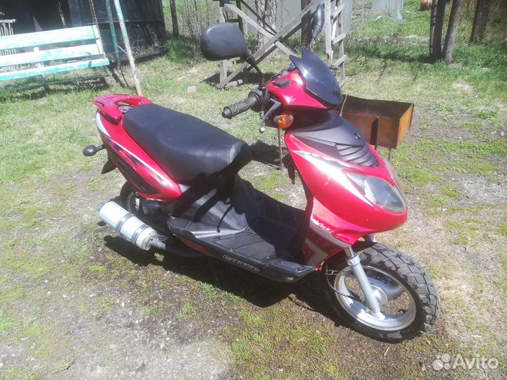 Скутер Racer 80 кубов