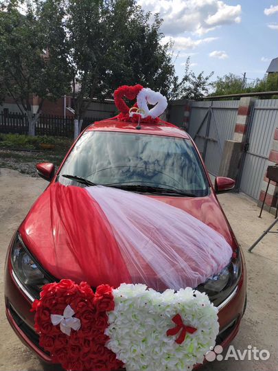 Свадебные украшения на машину