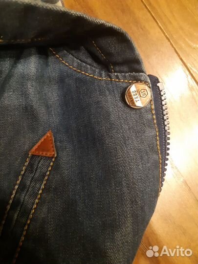 Джинсовая куртка