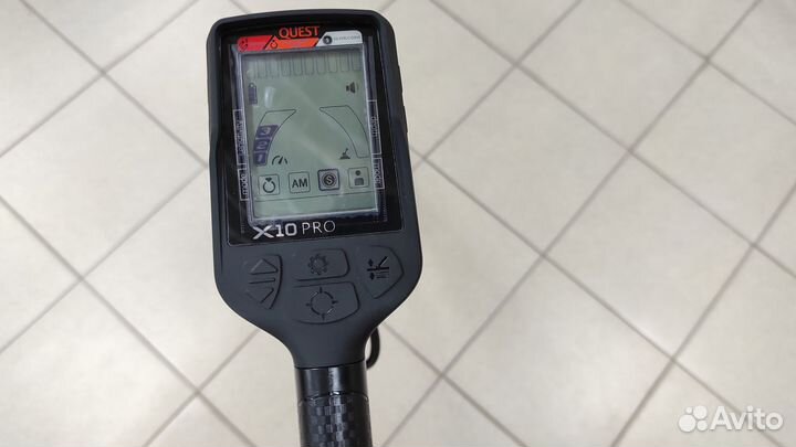 Металлодетектор Quest X10 Pro