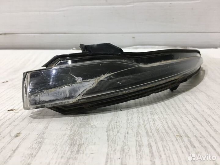 Указатель поворота правый Mercedes-Benz E-Class