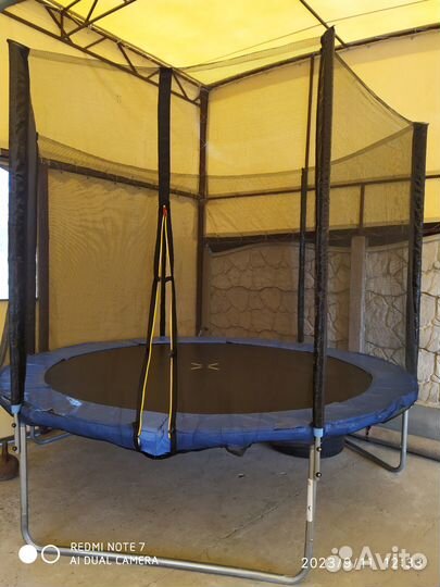 Батут с защитной сеткой бу