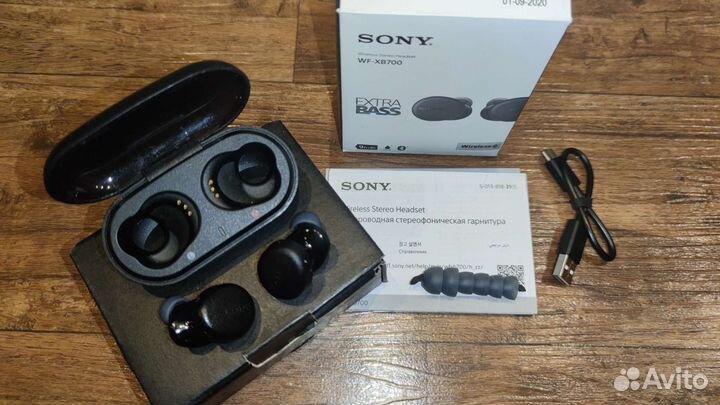 Беспроводные наушники TWS Sony и Samsung Buds+