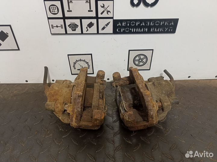 Суппорт тормозной передний для Volvo 850