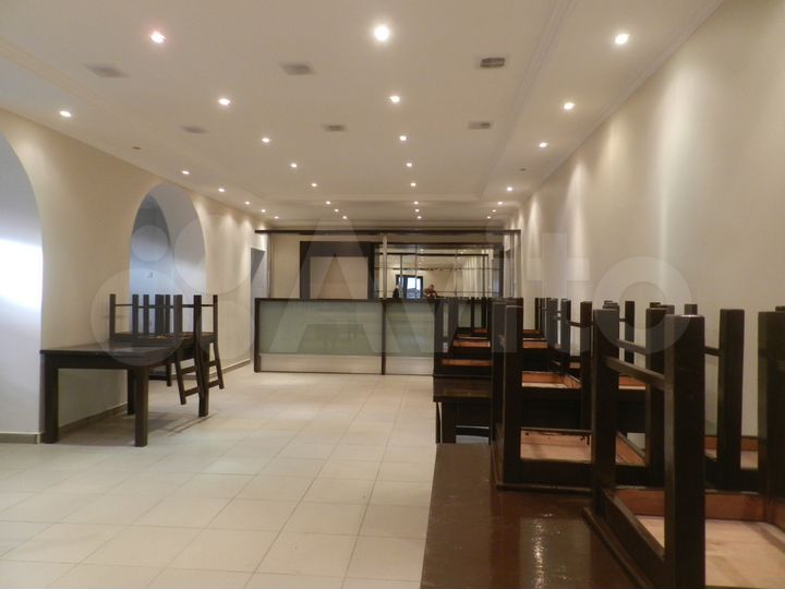 Помещение свободного назначения, 333 м²