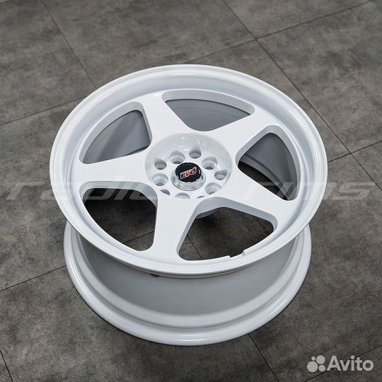 EVO 5-Spoke 17x8 5x114.3 White