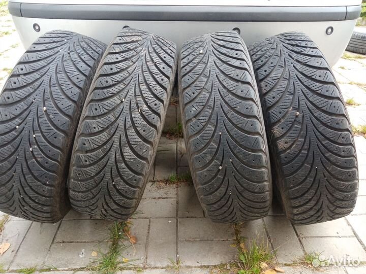 Goodyear UltraGrip Extreme 195/65 R15 91T