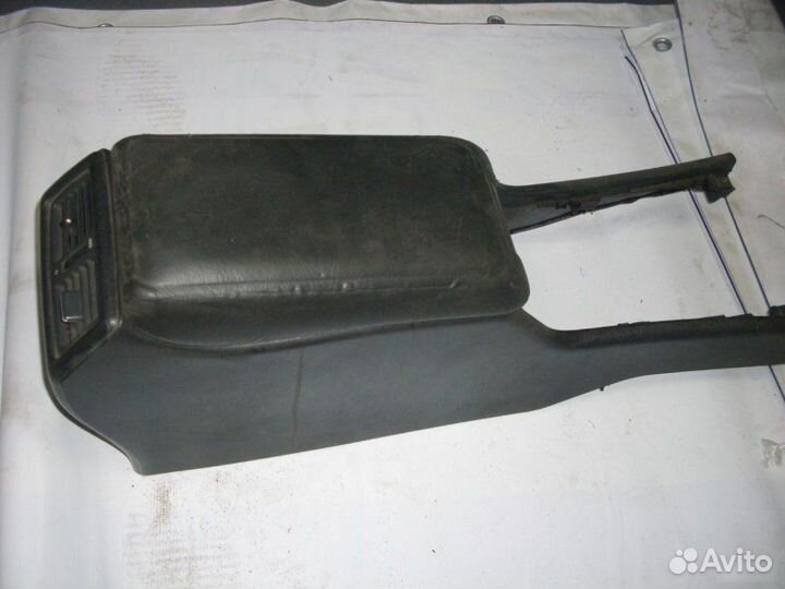 Подлокотник Mercedes-Benz E-Class W210