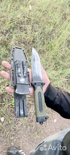 Нож туристический