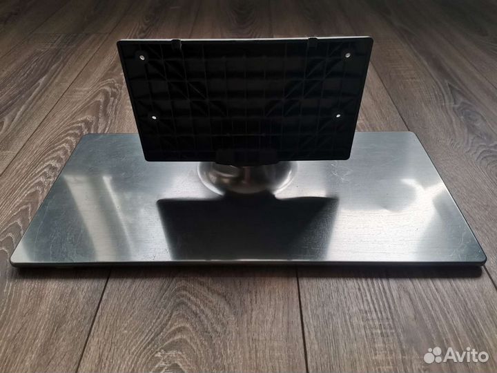 Подставка под телевизор