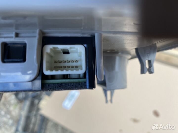 Плафон освещения салона Renault Kaptur