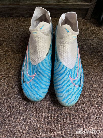 Бутсы Nike Phantom