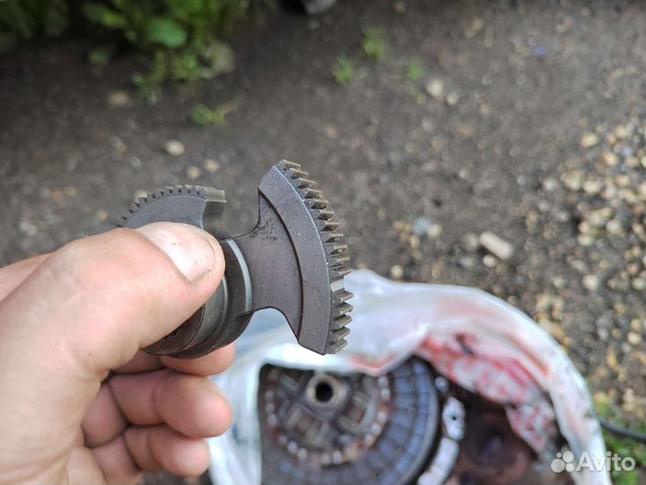 Toyota auris кпп робот