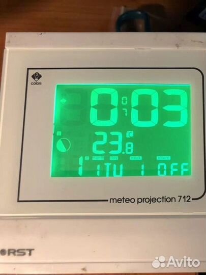 Часы с проектором